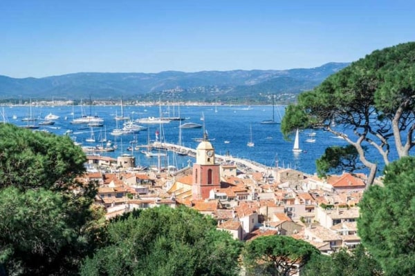 Livraison de glaçons à La Croix-Valmer : fraîcheur garantie pour tous vos événements