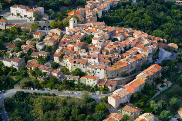 Livraison de glaçons à Ramatuelle : la fraîcheur au service de vos événements