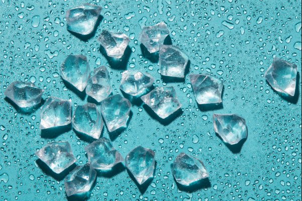 Pépites de Glace : L’indispensable de vos cocktails et plateaux de fruits de mer dans le Var